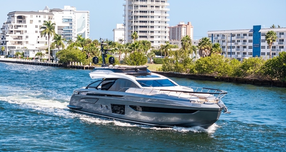 80' UNIQ 2025 Azimut S8. Xtreme