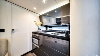 47' UNIQ Azimut Verve Yacht