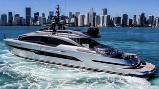 116’ UNIQ Pershing Gtx Yacht 116’ UNIQ Pershing Gtx Yacht