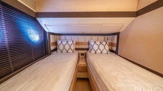 64’ UNIQ Aizmut Yacht