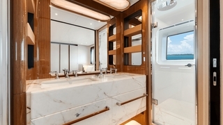 122' UNIQ Azimut Grande 122' UNIQ Azimut Grande