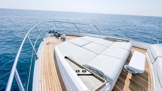 70' UNIQ Azimut Yacht Fly