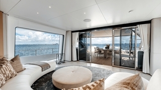 122' UNIQ Azimut Grande 122' UNIQ Azimut Grande