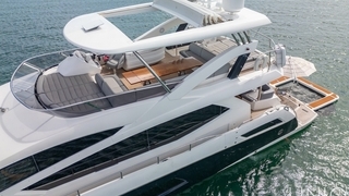 80’ UNIQ Sunseeker Yacht