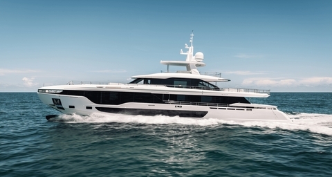 122' UNIQ Azimut Grande