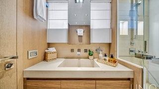 97' UNIQ San Lorenzo Yacht