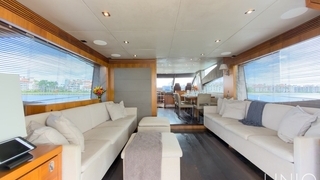 80’ UNIQ Sunseeker Yacht