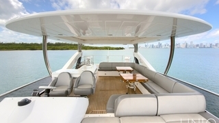 80’ UNIQ Sunseeker Yacht