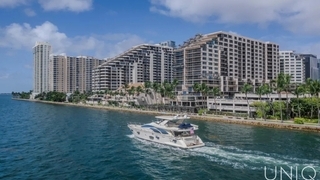 80’ UNIQ Azimut Yacht