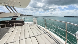 80’ UNIQ Sunseeker Yacht