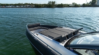 47' UNIQ Azimut Verve Yacht