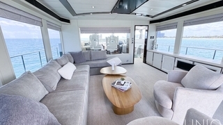 112’ UNIQ Mega Yacht 112’ UNIQ Mega Yacht