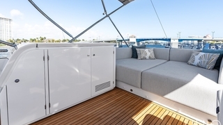 80' UNIQ 2025 Azimut S8. Xtreme 80' UNIQ 2025 Azimut S8. Xtreme