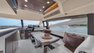 64’ UNIQ Aizmut Blue Fly Yacht