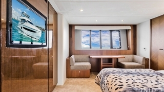 88' UNIQ Princess Yacht