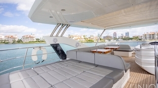 80’ UNIQ Sunseeker Yacht