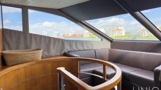 80’ UNIQ Sunseeker Yacht