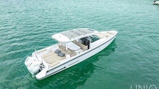 37’ UNIQ  Axopar Sun-Top Brabus Edition 2025 (Mediterranean Spec) Yacht
