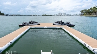 94' UNIQ Azimut S10 Yacht