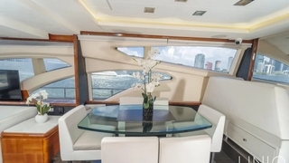 80’ UNIQ Azimut Yacht