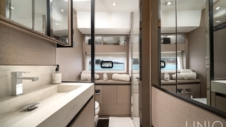 65' UNIQ Prestige (2019/refit 2026) 65' UNIQ Prestige (2019/refit 2026)