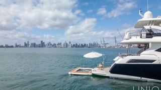 80’ UNIQ Sunseeker Yacht