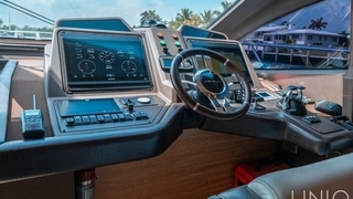 64’ UNIQ Aizmut Yacht