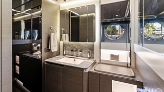 80' UNIQ 2025 Azimut S8. Xtreme 80' UNIQ 2025 Azimut S8. Xtreme