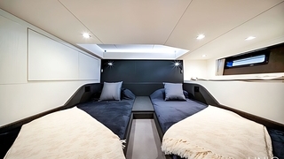47' UNIQ Azimut Verve Yacht