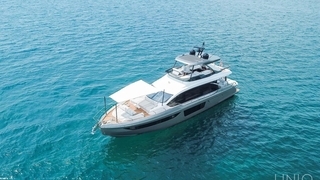 70' UNIQ Azimut Yacht Fly
