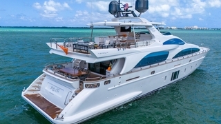 ⁠105' UNIQ Azimut Yacht