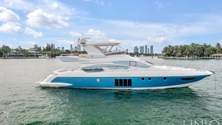 64’ UNIQ Aizmut Blue Fly Yacht