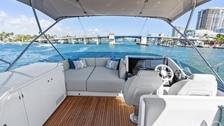 80' UNIQ 2025 Azimut S8. Xtreme 80' UNIQ 2025 Azimut S8. Xtreme