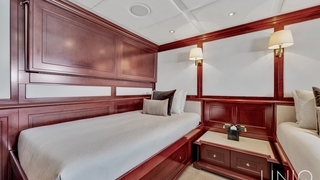 166' UNIQ Mega Yacht