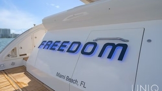 60’ UNIQ Azimut Yacht | White 60’ UNIQ Azimut Yacht | White