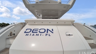 64’ UNIQ Aizmut Blue Fly Yacht