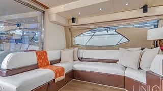 60’ UNIQ Azimut Yacht | White 60’ UNIQ Azimut Yacht | White