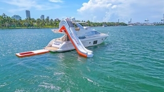 60’ UNIQ Azimut Yacht | White 60’ UNIQ Azimut Yacht | White