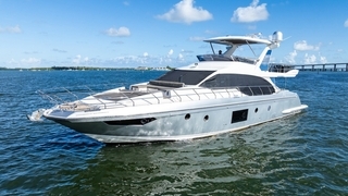 68' UNIQ Azimut Yacht