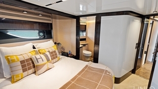 94' UNIQ Azimut S10 Yacht